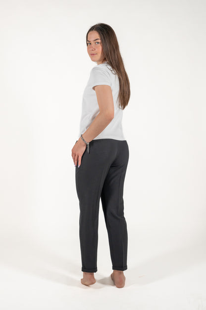 pantalone fluido con risvolto